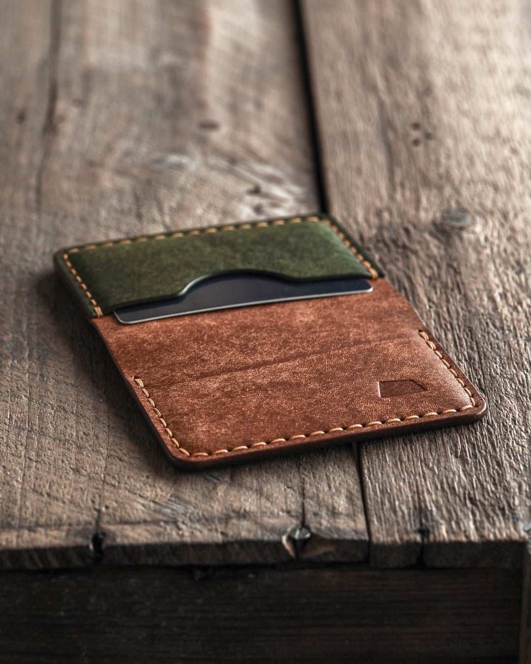 Luava handmade leather bi-fold wallet journeyman mellow open outside