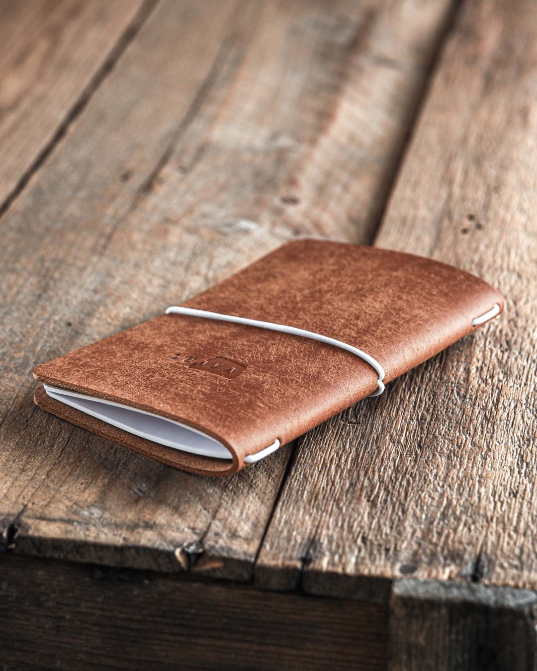 Luava handmade leather journal Ranger Journal color cognac brown. Back