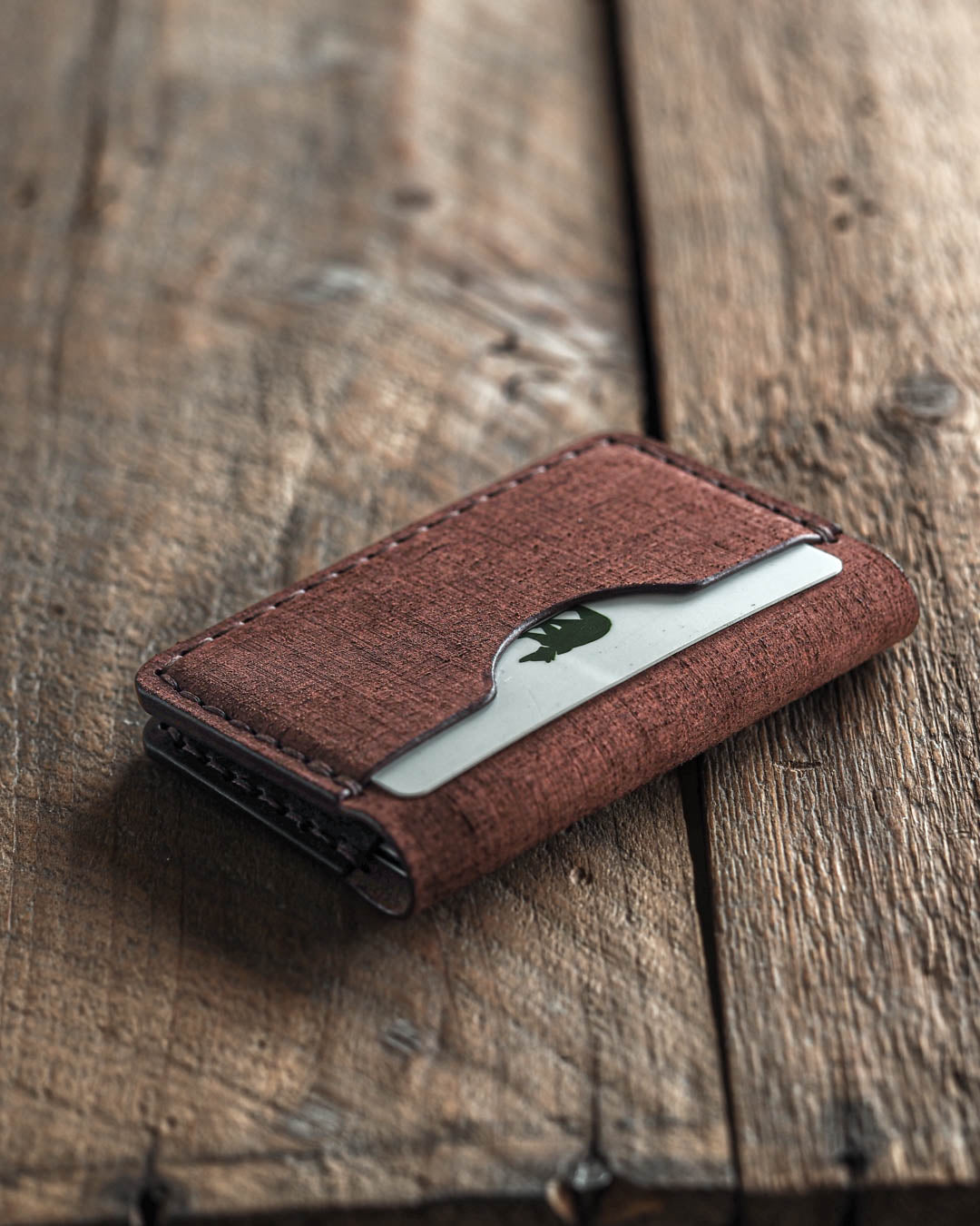 Luava handmade leather bi-fold wallet for men and women. Limited edition Fabric brown Journeyman Wallet. back closed