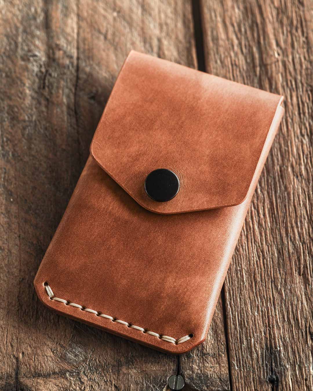 Luava handmade leather wallet Messenger Museum brown buttero limited edition front closeup